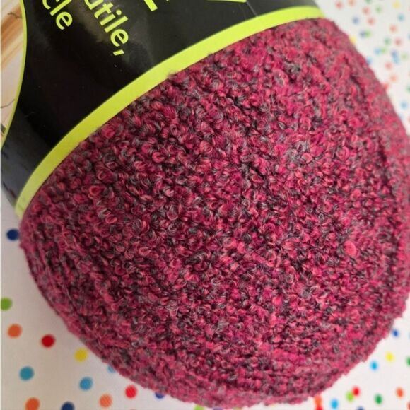 JUMBO SKEIN SENSATIONS RAINBOW BOUCLE YARN  11 OZ SKEIN, 853 YARDS! - Picture 2 of 8